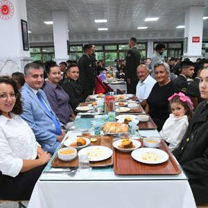 19 Eylül Gaziler Günü’nde Şehit Aileleri ve Gazilerimizle Anlamlı Buluşma - fotoğraf 3