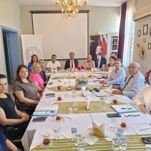 İl Müdürümüz Mahmut SELÇUK başkanlığında, İl Müdür Yardımcılarımız ve yatılı kuruluş müdürlerimizin katılımıyla Yatılı Kuruluş Müdürleri Toplantısı gerçekleştirildi. - fotoğraf 1