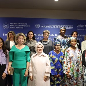 Emine Erdoğan Hanımefendi ve Bakanımız Göktaş, BM'de çocuklar için güvenli dijital sistemlerin inşasına ilişkin programa katıldı - fotoğraf 4