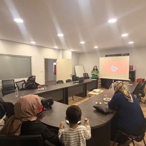 Diyabet Tanısı Bulunan Bireylerin Bakımını Sağlayan Vatandaşlara Yönelik Bilgilendirme Semineri Düzenlendi. - fotoğraf 1