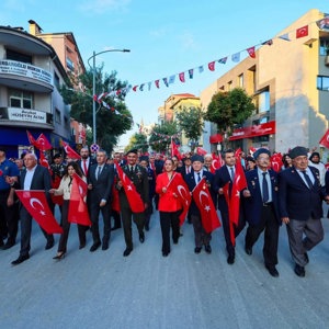 Kahramanlarla Kardeşlik Yolunda 19 Eylül Gaziler Günü Yürüyüşü - fotoğraf 1