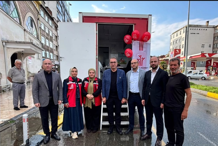 Sürmene İlçesi Çamlıca Mahallesinde Vatandaşlarımızla Bir Araya Gelindi