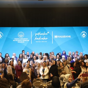 Bakanımız Göktaş, "Yükselen Kadınlar: Kendi İşim, Benim İzim" programında konuştu: - fotoğraf 8