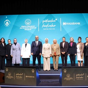 Bakanımız Göktaş, "Yükselen Kadınlar: Kendi İşim, Benim İzim" Programında Konuştu - fotoğraf 8