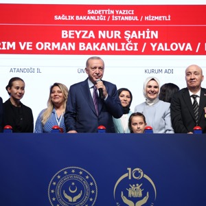 Cumhurbaşkanı Erdoğan ve Bakanımız Göktaş Şehit Yakınları, Gazi ve Gazi Yakınlarımızın Kamu Kurumlarına Yerleştirilmesi Kura Töreni’ne katıldı - fotoğraf 1