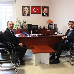 İl Müdürümüz Sn. Ömer Turan, Marmara Çocuk Evleri Sitesi Müdürü Olarak Göreve Başlayan Mehmet Doğanpınar’a Hayırlı Olsun Ziyaretinde Bulundu - fotoğraf 1