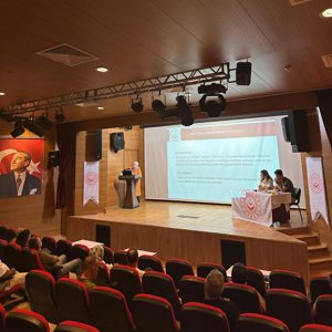 Simav’da Okul İdareci ve Rehber Öğretmenlere Yönelik Sosyal Hizmet Semineri Düzenlendi - fotoğraf 3