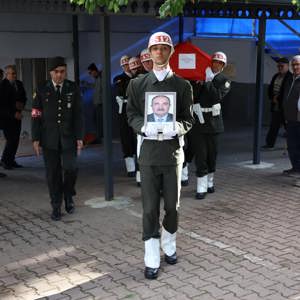 Kıbrıs Gazimiz Mehmet Emin Doğan Dualarla Son Yolculuğuna Uğurlandı - fotoğraf 3