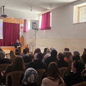 Velilerimize Yönelik Okul ve Aile Konulu Seminer - fotoğraf 1