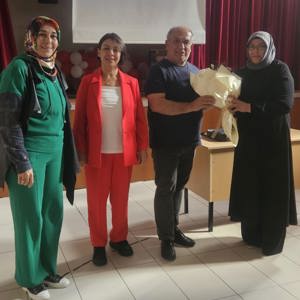 Velilerimize Yönelik Okul ve Aile Konulu Seminer - fotoğraf 3