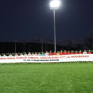 "Sahada Birlik, Yürekte Türkiye” 19 Eylül Gaziler Günü Futbol Müsabakası İstanbul’da Gerçekleştirildi - fotoğraf 2