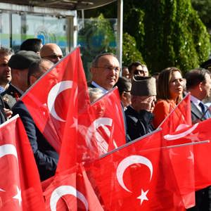 19 Eylül Gaziler Günü Kapsamında Gaziler Günü Yürüyüşü Düzenlendi - fotoğraf 1
