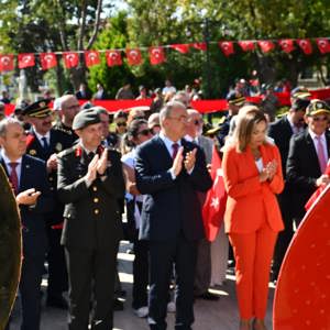 19 Eylül Gaziler Günü Kapsamında Gaziler Günü Yürüyüşü Düzenlendi - fotoğraf 6