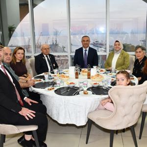 19 Eylül Gaziler Günü Kapsamında Yemek Programı Düzenlendi - fotoğraf 3