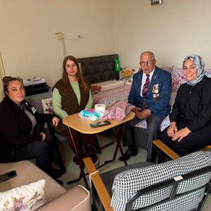 Malkara Huzurevimizde Kalan Gazimize Ziyaret - fotoğraf 1