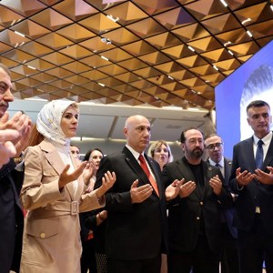 Bakanımız Göktaş, Vakıfbank'ın "İrade Bizim Zafer Bizim Sergisi"ne Katıldı - fotoğraf 3