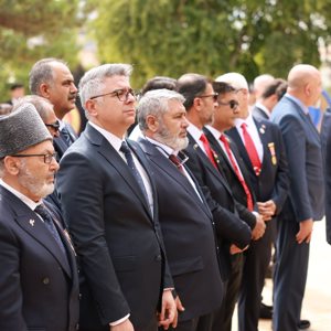 19 Eylül Gaziler Günü Dolayısıyla Atatürk Anıtı’nda Çelenk Sunma Töreni Gerçekleştirildi - fotoğraf 3