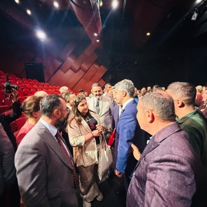  “Vatana Vefa” Tiyatro Oyunu Ankara’da Sahnelendi - fotoğraf 3