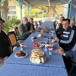 Mudanya’da Büyüklerimizle Neşe ve Huzur Dolu Bir Gün - fotoğraf 7