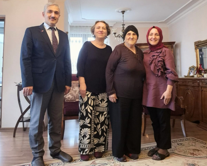 Şehidimiz Temel Çolak’ın Oğlu Coşkun Çolak ve Terör Gazisi Harun Hacısalihoğlu’nun Eşi Hülya Hacısalihoğlu Ziyaret Edildi.