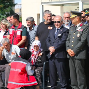 Şehit Hemşehrimiz Tank Uzman Çavuş Coşkun SEVİM’in Naaşı Havalimanında Karşılandı - fotoğraf 5