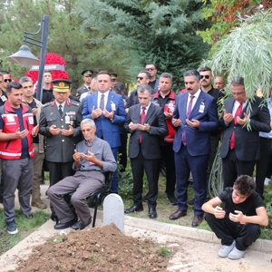 Şehit Tank Uzman Çavuş Coşkun SEVİM Son Yolculuğuna Uğurlandı - fotoğraf 4