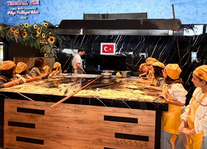 Terminal Pide’de Pide Yapım Etkinliği Gerçekleştirildi.