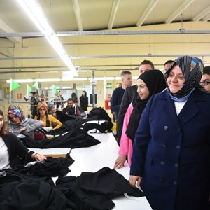 Bakan Selçuk: "Aktif İşgücü Programları ve Mesleki Eğitim Kurslarından Yararlananların Sayısı Geçen Yıla Oranla Yüzde 40 Artarak 33 Bin 30' a Ulaştı" - fotoğraf 1
