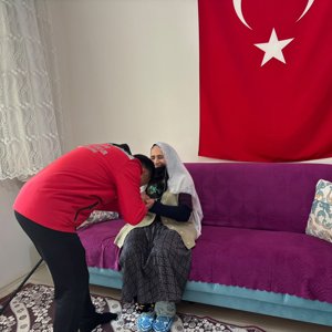 Şehidimiz Er İbrahim Genç’in Annesi Seher Genç’i Ziyaret Ettik. - fotoğraf 4