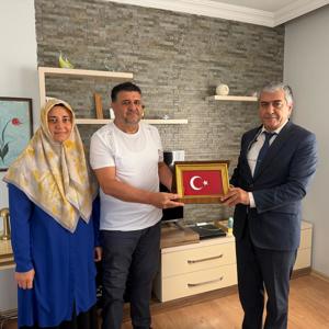 Edremit’te Şehit Yakınları ve Gazilerimize Hane Ziyaretleri - fotoğraf 3