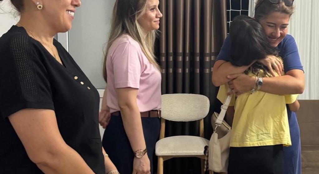 Belediye Başkanımız Sayın İbrahim Çenet’in eşi Ebru Çenet Hanımefendi, Belediye Başkan Yardımcıları ve İl Müdürümüz Sayın Naci Yılmaz’ın eşi Tülay Yılmaz Hanımefendi, Çocuk Evleri Koordinasyon Merkezimize (ÇEKOM) bağlı çocuk evimizi ziyaret ederek çocuklarımızla bir araya geldi.