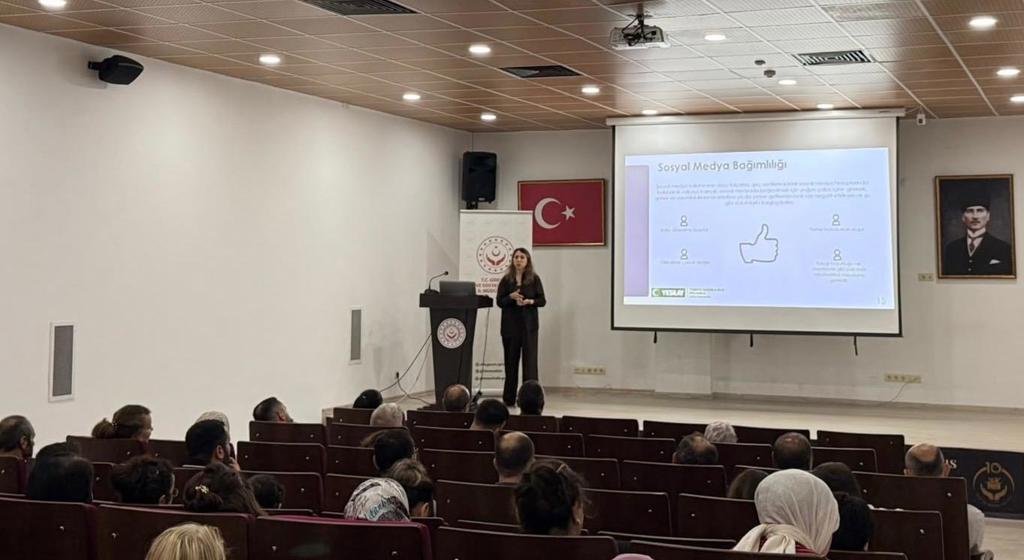 İl Müdürlüğü Personelimize Teknoloji Bağımlılığı Eğitimi Verildi