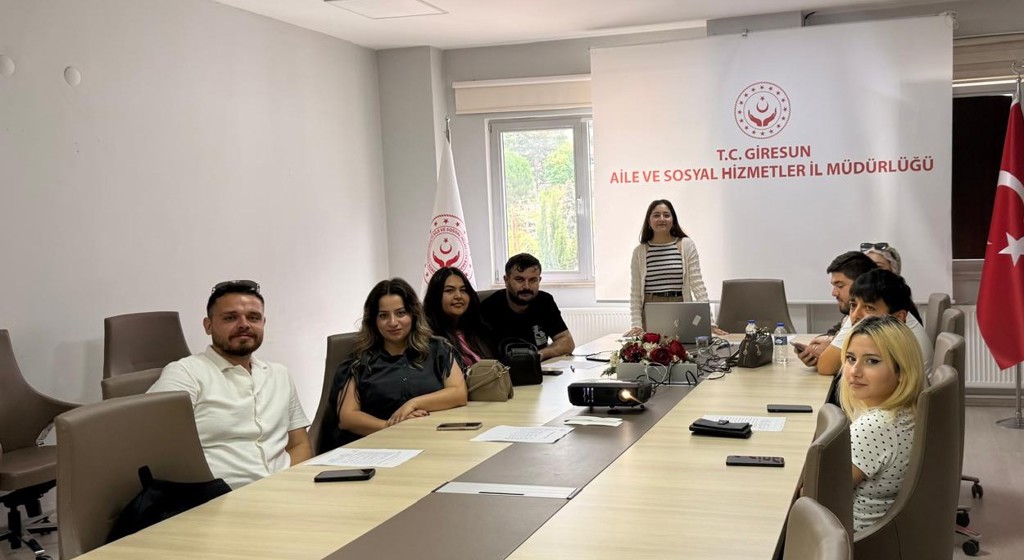 Evlilik Kredisine Başvuran Çiftlere Evlilik Öncesi Eğitim Verildi