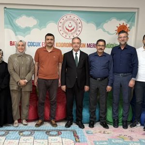 İl Müdürümüz Mehmet Zeki Eryarsoy, Çocuk Evleri Koordinasyon Merkezi Personeliyle Bir Araya Geldi - fotoğraf 1