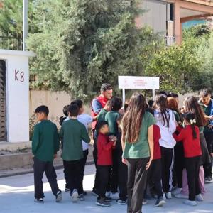Çocuk Hakları Komitemiz, Milli Eğitim İI Müdürlüğü iş birliğiyle bugün Cumayanı İlkokulu'nda çocuklarla bir araya geldi. - fotoğraf 8