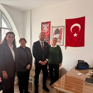 İl Müdürümüz Alper Alp’ten Türkiye Yardım Sevenler Derneği Şubesine Ziyaret - fotoğraf 1
