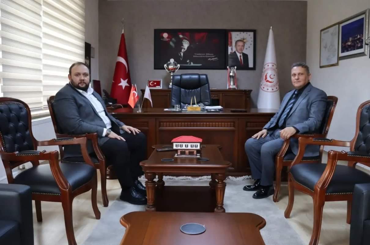 Karabük Belediye Başkan Yardımcısı Sayın Fatih Ustaoğlu, il Müdürümüz Sayın Sami Çift'i makamında ziyaret etti.