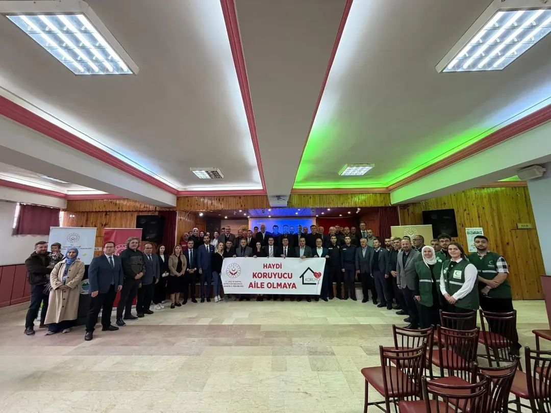 EFLANİ’DE GÖNÜL ELÇİLERİ VE KORUYUCU AİLE TANITIM PROGRAMI GERÇEKLEŞTİRİLDİ