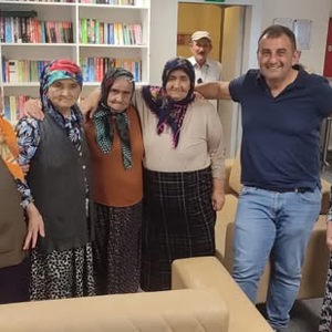 İl Müdür Yardımcımız Seyit Bulak, hafta sonu Gerze Huzurevi’ni ziyaret ederek huzurevi sakinlerimizle bir araya geldi. - fotoğraf 1