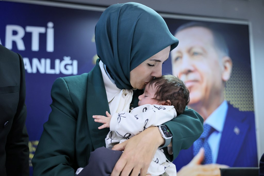 Eylül ayı doğum yardımı ödemeleri hesaplara yatırıldı