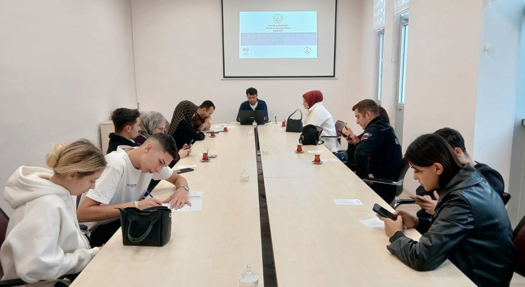 Evlenecek Gençlerin Desteklenmesi Projesi Kapsamında 27. Evlilik Öncesi Eğitim Gerçekleştirildi