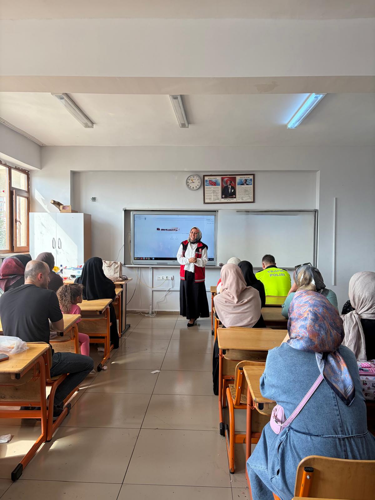 Okula Uyum Sürecinde Aile Eğitimleri
