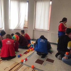 Kaman Gençlik Merkezi Tarafından Fatma Bacı Çocuk Evleri Sitesi Müdürlüğüne Ziyaret Düzenlenmiştir. - fotoğraf 2