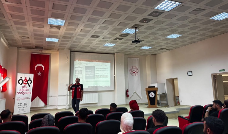 Evlenecek Gençlerin Desteklenmesi Programı Kapsamında Gençlerimize Yönelik Evlilik Öncesi Eğitim
