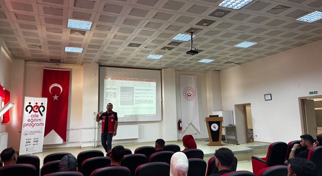 Evlenecek Gençlerin Desteklenmesi Programı Kapsamında Gençlerimize Yönelik Evlilik Öncesi Eğitim