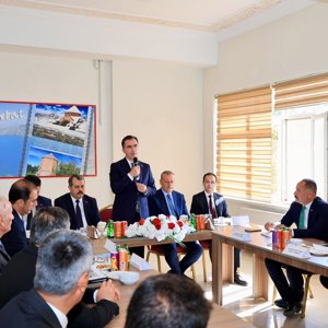 İl Müdürümüz Vefa Akdoğan, UNESCO tescilli taş işçiliği mirasını yaşatmak amacıyla düzenlenen 2. Geleneksel Ahlat Taş İşçiliği Çalıştayı’na katıldı - fotoğraf 2