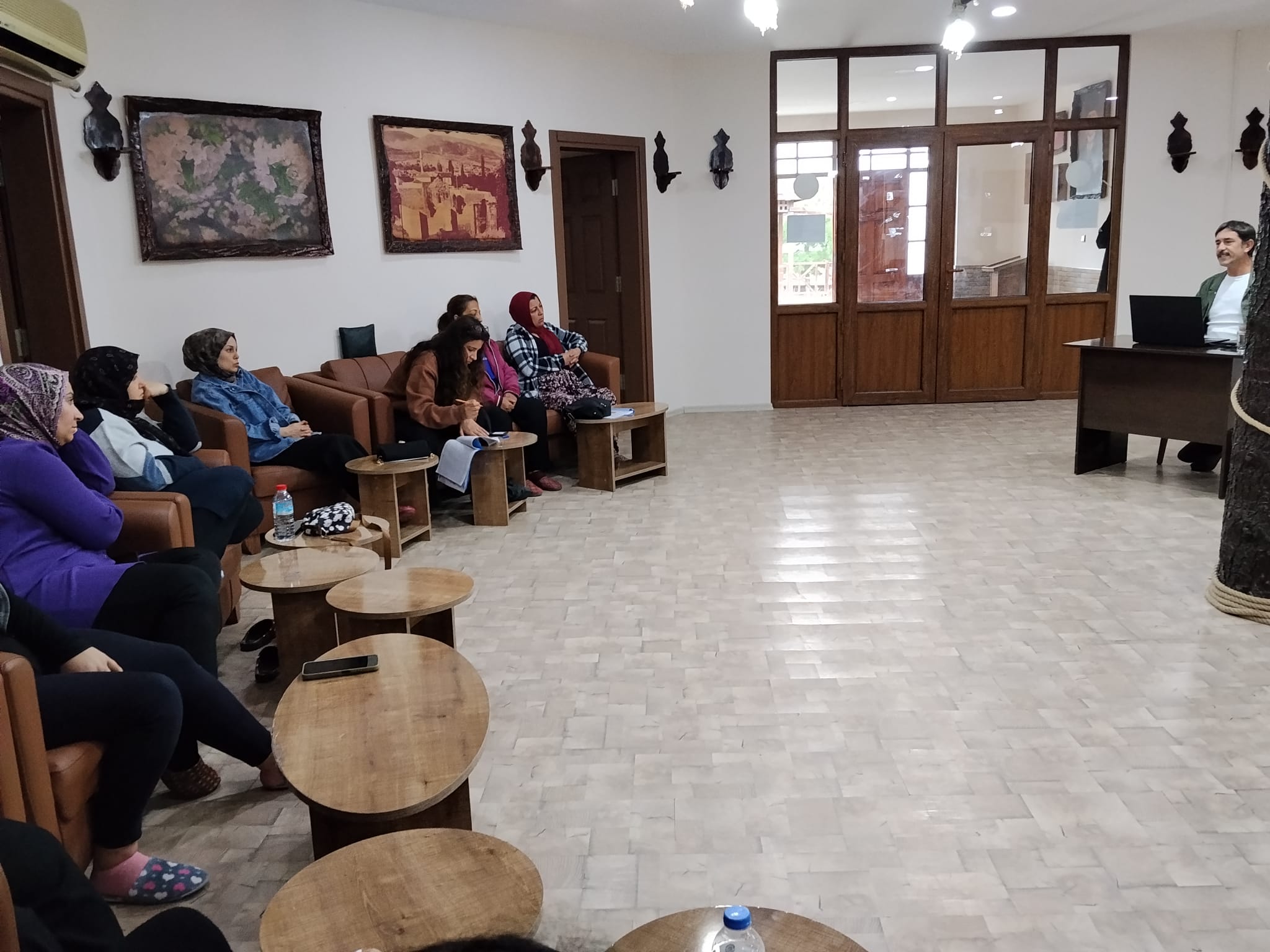 Sultandağı Aile Destek Merkezinde Okul ve Aile Hayatı Semineri