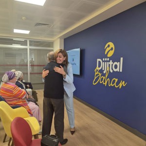 Salihli Huzurevinde “Dijital Bahar Odası” Açıldı - fotoğraf 1