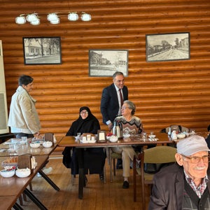 1 Ekim Dünya Yaşlılar Günü’nde Büyüklerimizle Gönül Sofrasında Buluştuk - fotoğraf 7