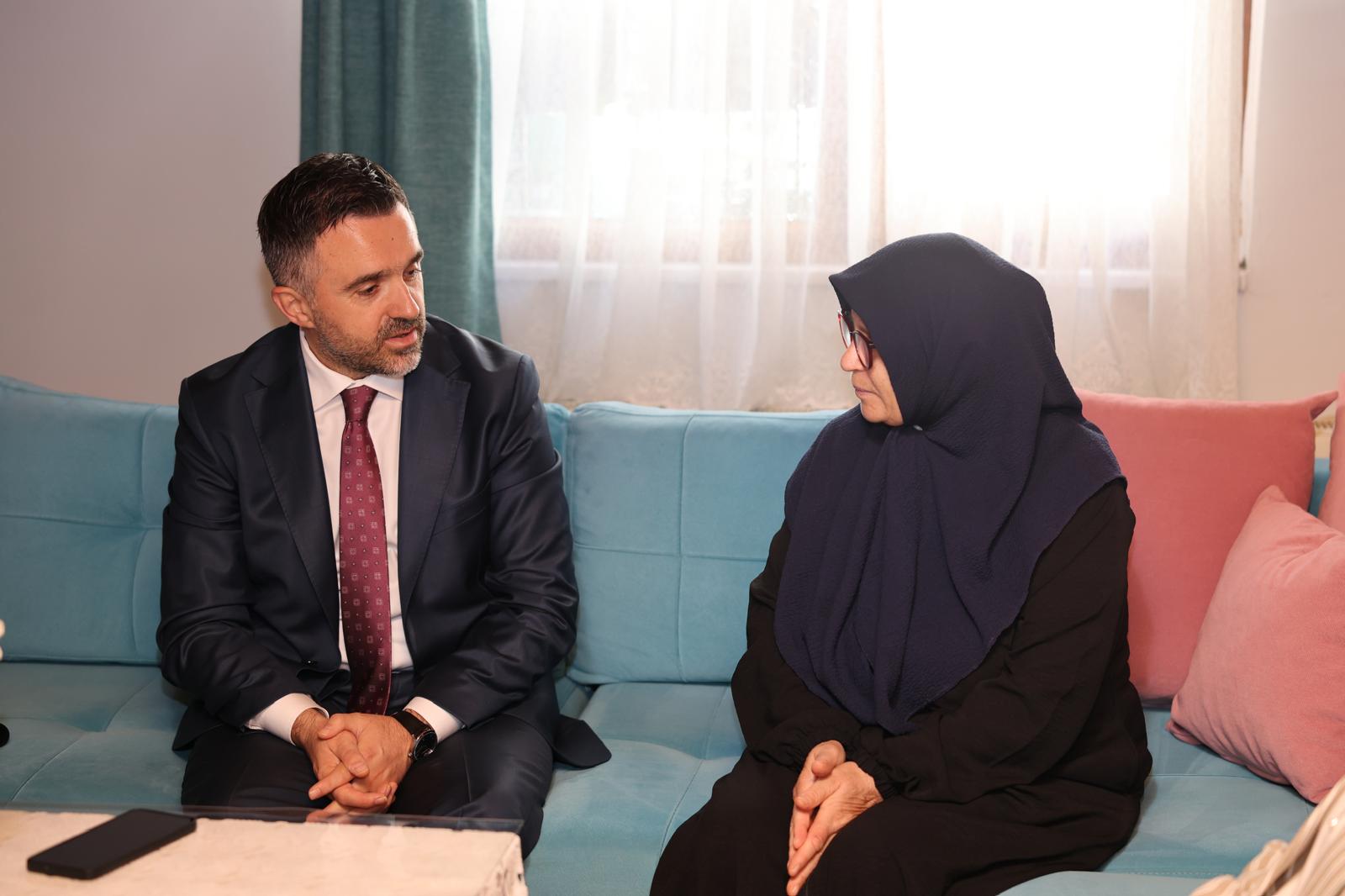 1 Ekim Dünya Yaşlılar Günü’nde Anlamlı Ziyaret